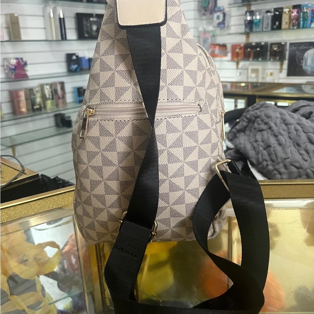 Geometric Patterned Cream Backpack - Picture 2 of 3